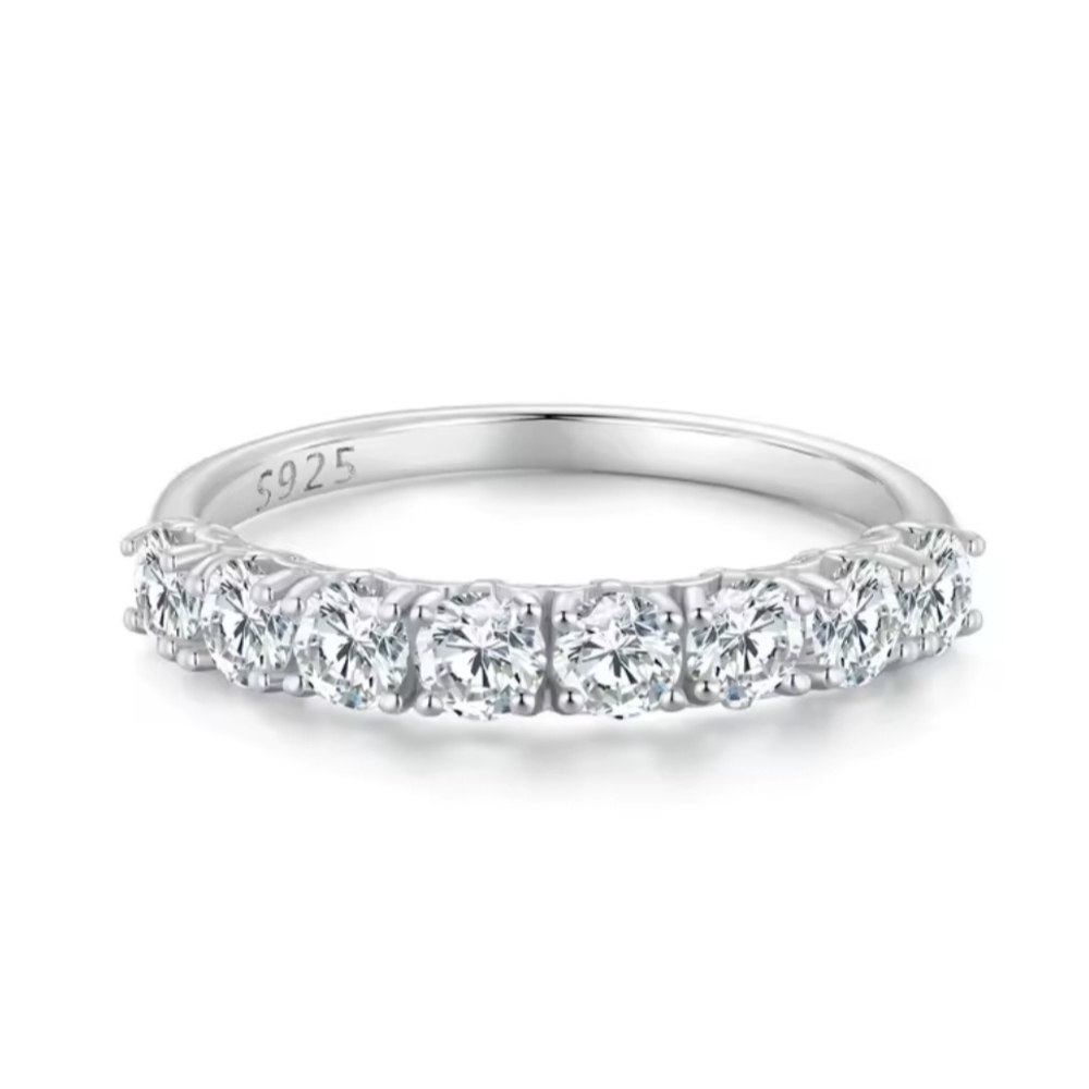 Elegant Band 925 Sterling Silver GRA Moissanite Ring